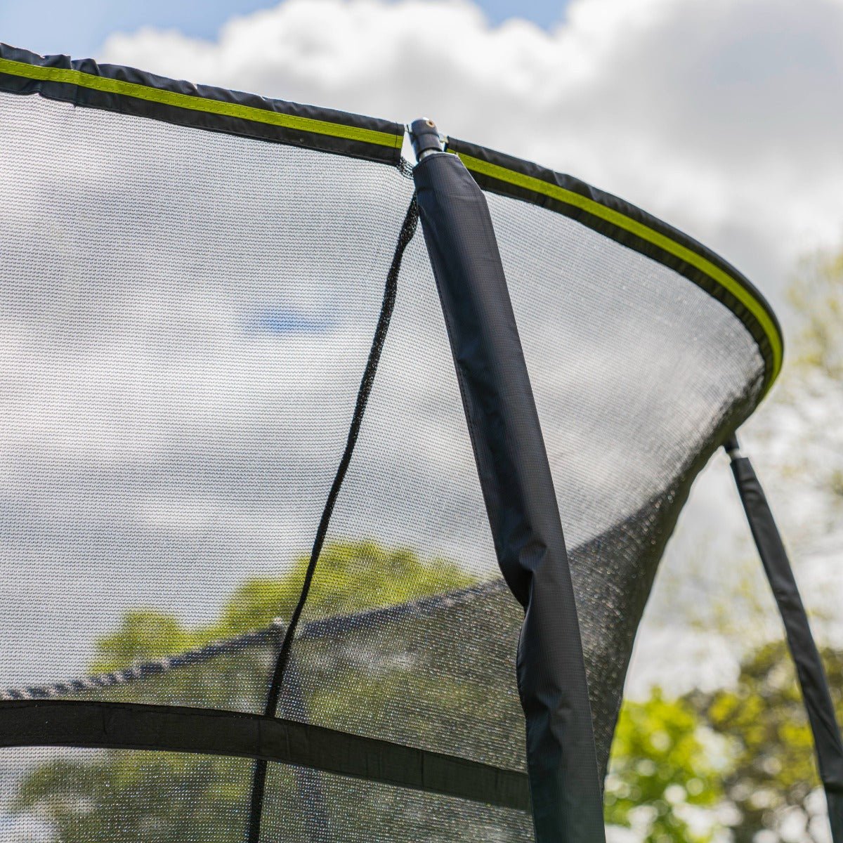 Rebo Summit Oval Trampoline and Safety Enclosure - Summit 1400